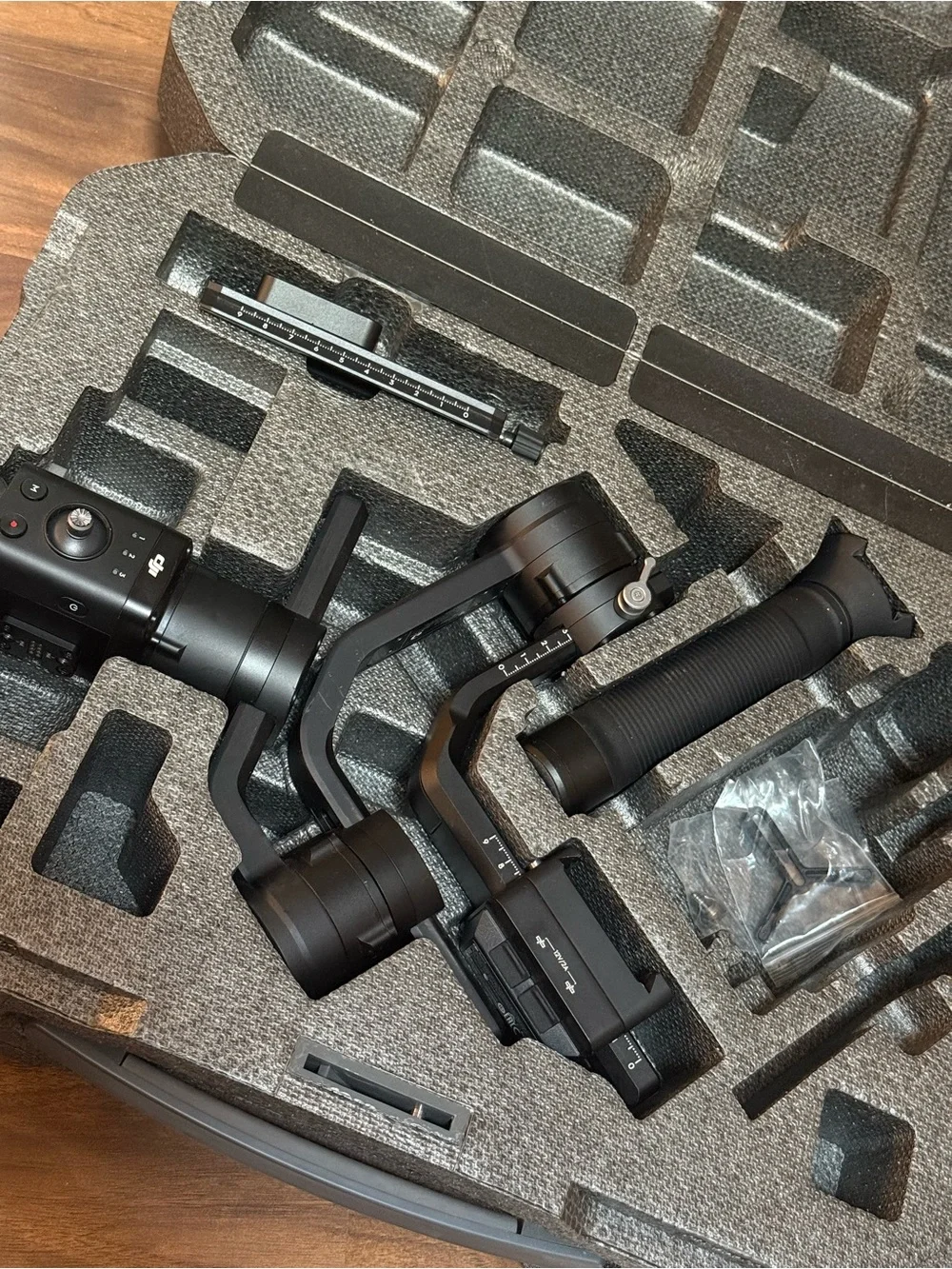 DJI Ronin-S 3-Axis Camera Gimbal Stabilizer – Great Condition
